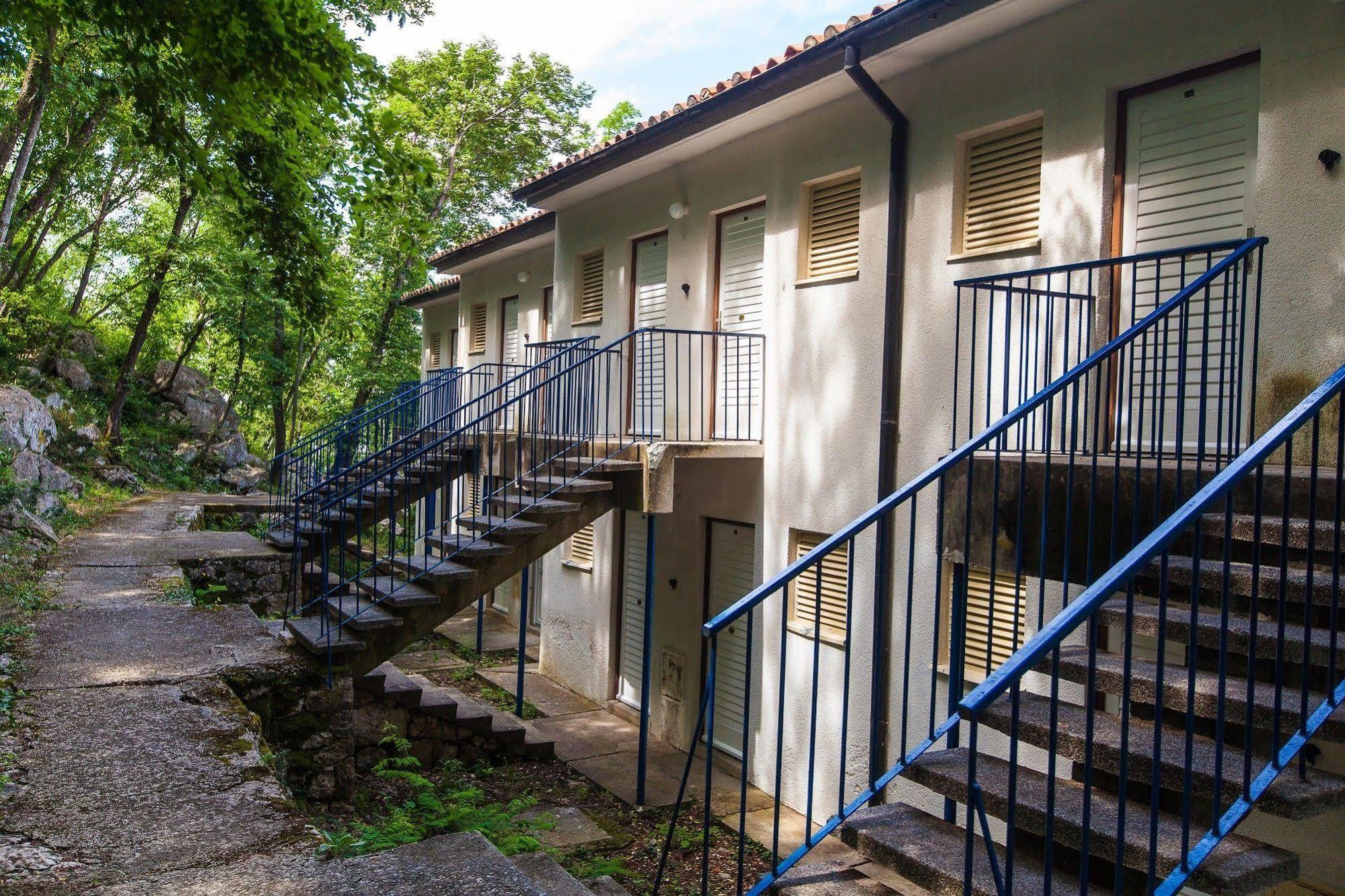 Paviljoni & Bungalow Kacjak تْسْغيكفانِتْسا المظهر الخارجي الصورة